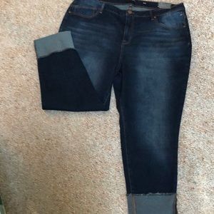 1822 Woman Blue Denim Taylor Crop Skinny Cuffed Jeans size 24W